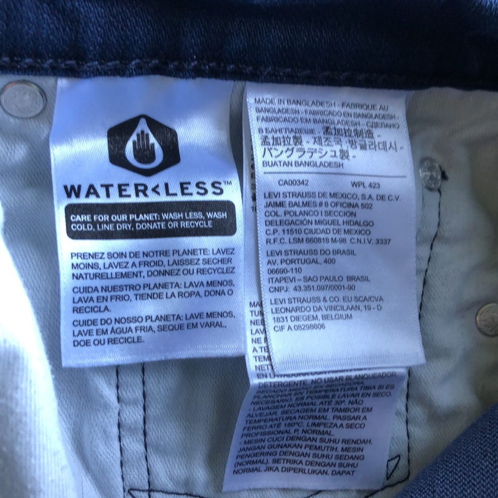 Authentic Levi’s 541 “athletic” fit 32x32 - Picture 8 of 9